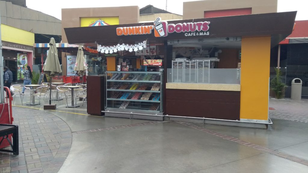 Diseño de Módulos y stands de Dunkin donuts en Minka