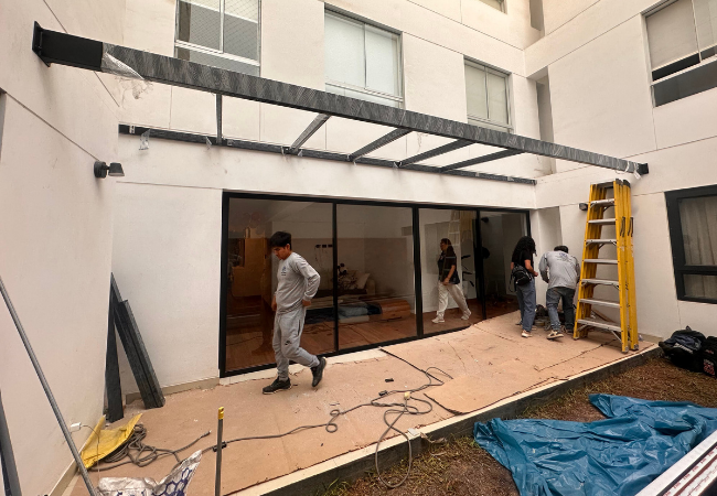 Estructura metálica para sol y sombra
