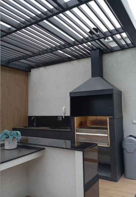 Campana negra con paredes