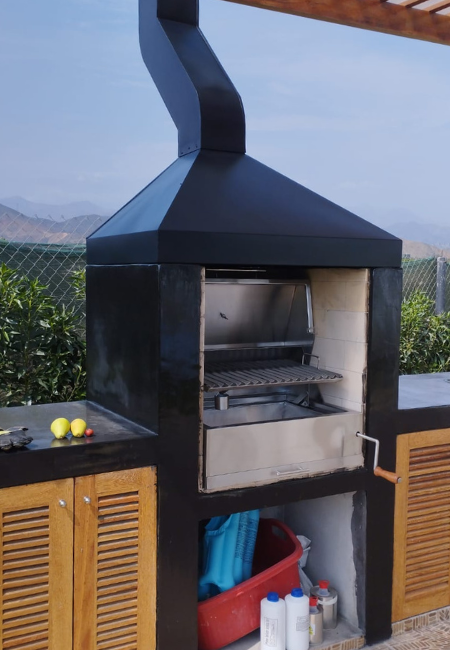 Campana modelo pirámide con ducto curvo