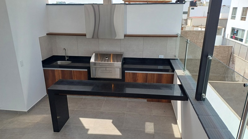 Estación de parrilla negra