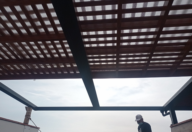 techos sol y sombra con refuerzo metalico
